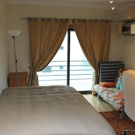 Apartment Deluxe *